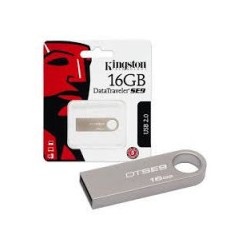 FLASH MEMORY KINGSTON...